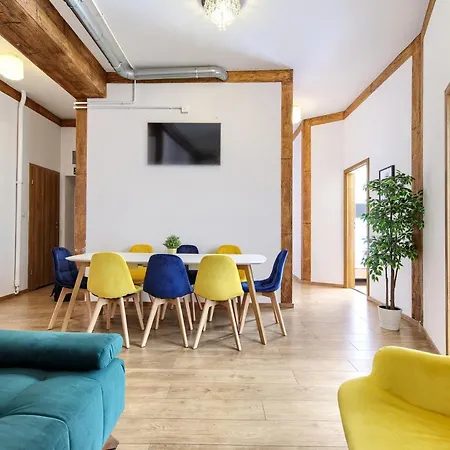 Happiness Holidays - Old Town