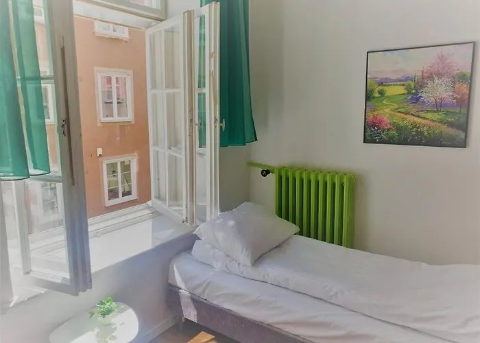 Happiness Holidays - Old Town *