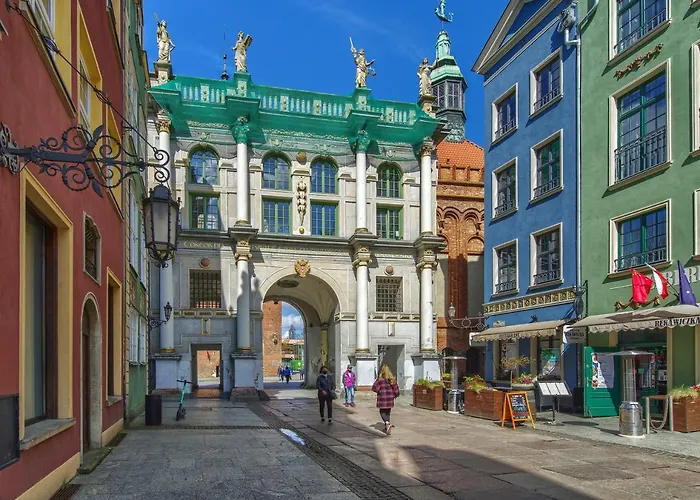 Happiness Holidays - Old Town *